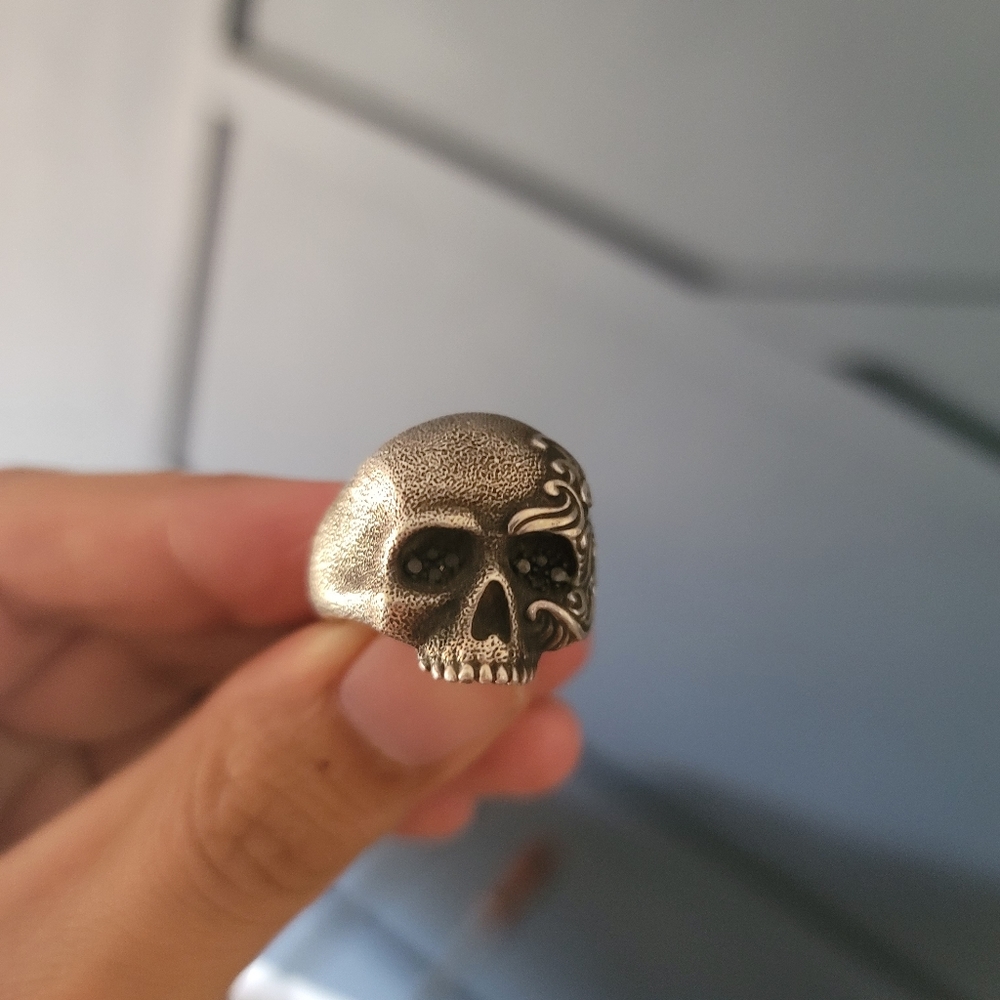 David Yurman Waves Skull Ring